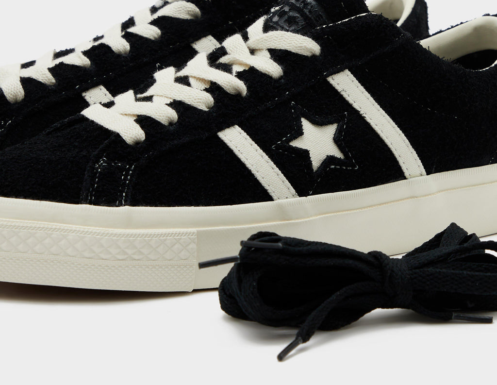 Converse One Star Academy